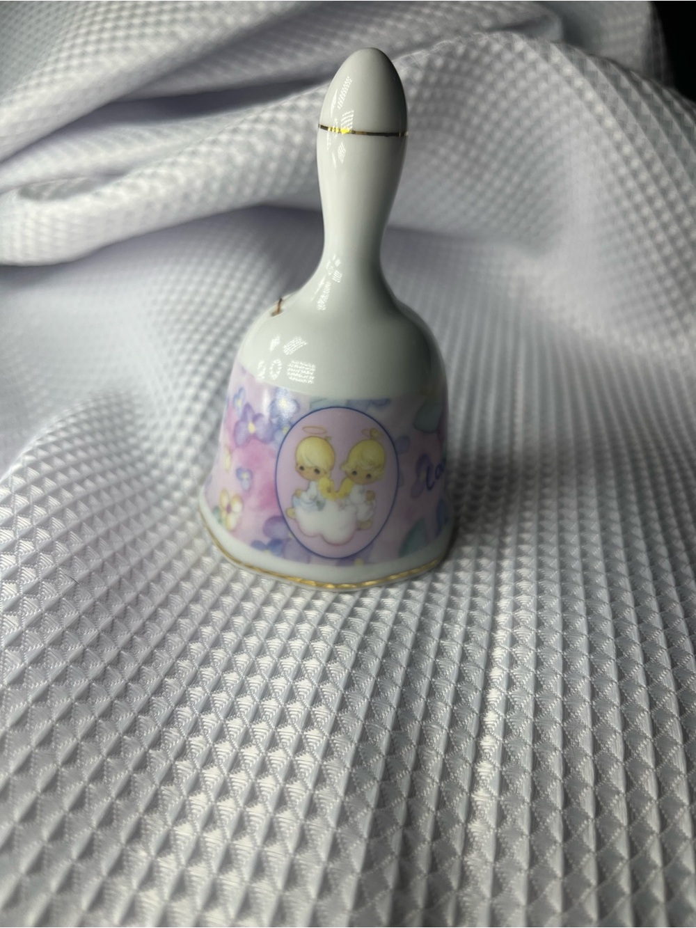 Vintage 2009 Precious Moments Share the Gift of Love Bell 10416